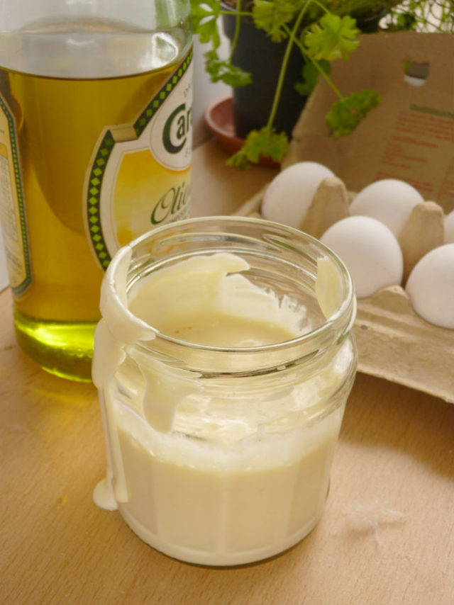 Learn how to make mayonnaise from scratch! It is much healthier with no sugar added.Try this super easy recipe with only 4 ingredients and few simple steps.