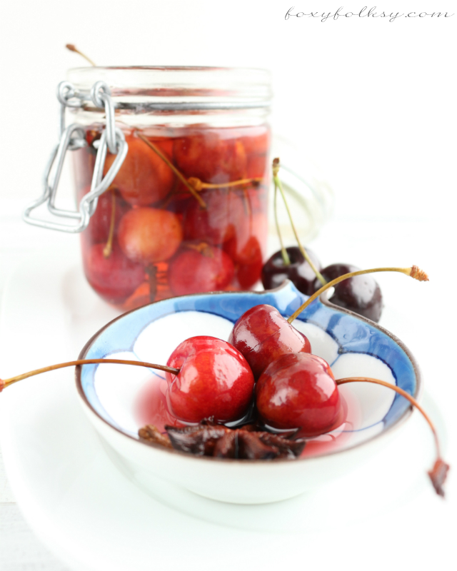 These pickled cherries are just simply and surprisingly amazing-sweet, tangy and perfectly spiced! The process and ingredients involved is really so simple. | www.foxyfolksy.com