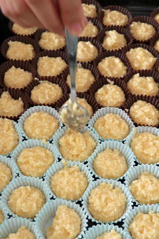 Try this Filipino version of coconut macaroons. Filipino coconut macaroons have a lighter or airy texture and are softer. Easy to make with simple ingredients. | www.foxyfolksy.com