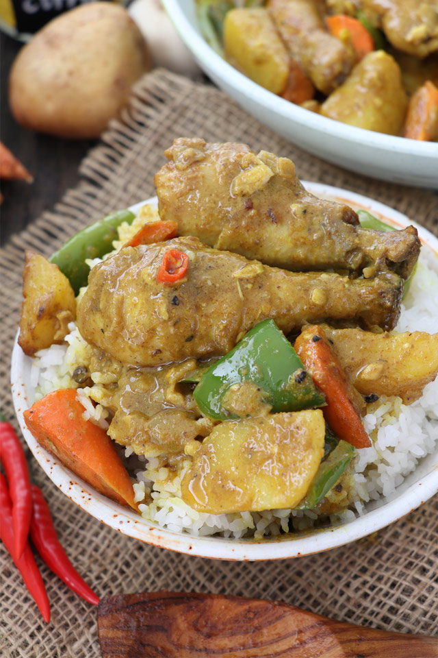 Filipino Style Chicken Curry with Coconut Milk