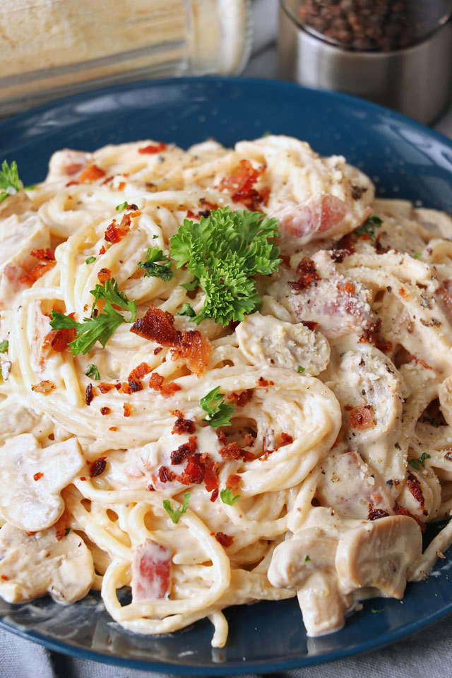 Creamy Eggless Easy Carbonara