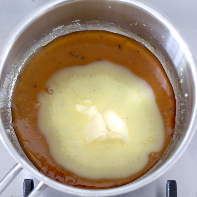 how to make caramel sauce