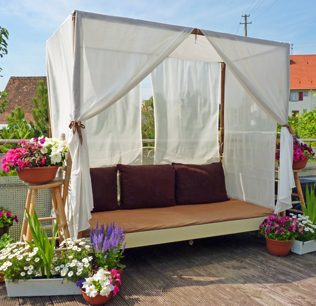 DIY Canopy Bed outdoor Foxy Folksy DIY Canopy Bed outdoor Foxy Folksy