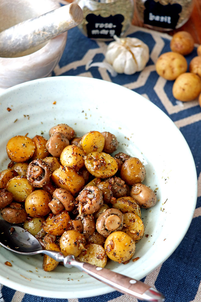 Easy Garlic Mushroom and Baby Potatoes recipe by Foxy Folksy