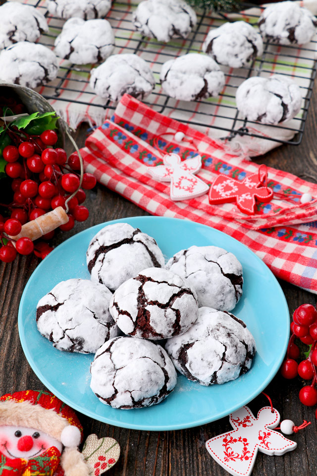 Chocolate Crinkle Cookies served on a plate
