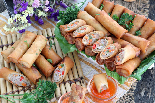 Lumpiang Shanghai (Filipino spring rolls) | Foxy Folksy