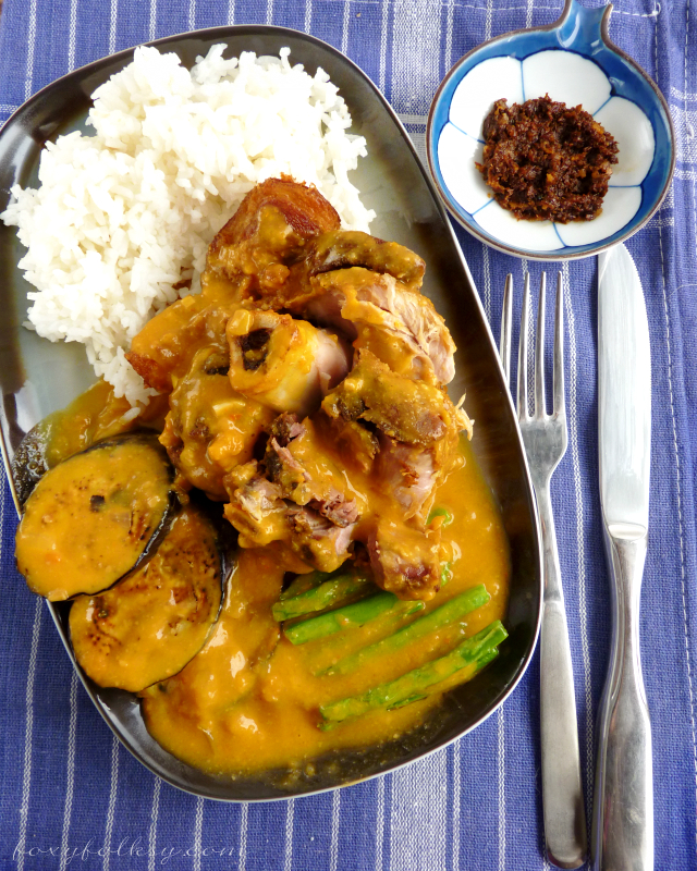 Kare-kare is a popular Filipino dish served at special occasions. Try this crispy Kare-kare recipe that uses pork shank or 'pata' instead of the traditional oxtail and tripe. | www.foxyfolksy.com