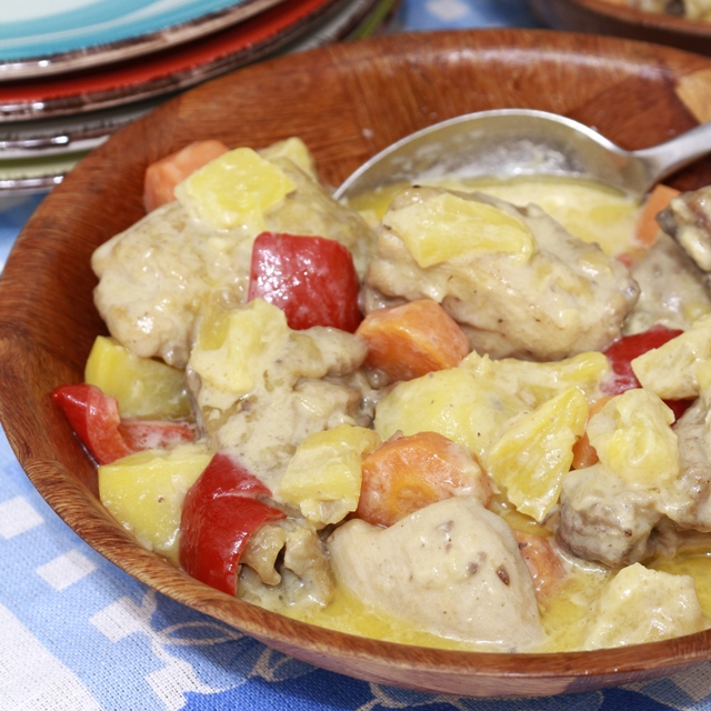 Pininyahang Manok or Pineapple Chicken, yet another Filipino recipe, is simply chicken with vegetables cooked in white sauce wherein chunks of pineapples are added which gives this dish a delightful sweetness.| www.foxyfolksy.com