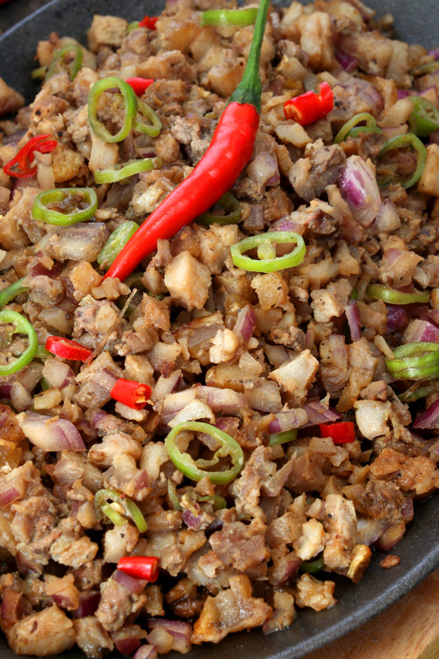 Authentic Kapampangan Sisig recipe using pork belly - Foxy Folksy
