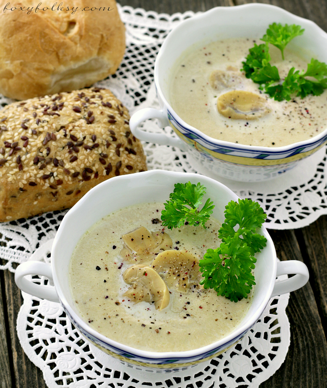 Make your own homemade cream of mushroom soup. Here is an easy and quick recipe for a creamy thick cream of mushroom soup! | www.foxyfolksy.com