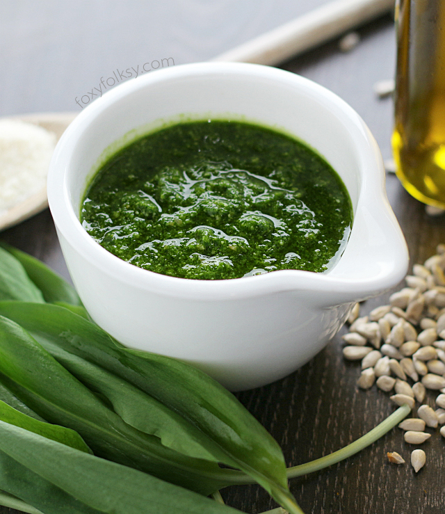 Nutty and garlicky Wild Garlic Pesto. Simply perfect for making pasta, adding flavor to your fish, lamp or beef or simply spreading on your favorite bread. | www.foxyfolksy.com