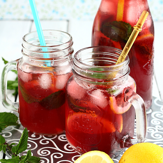 Stay cool and refreshed this summer with this homemade red iced tea with mint . | www.foxyfolksy.com