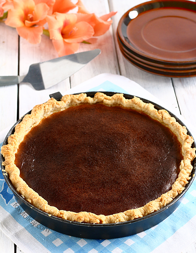 Try this easy Filipino Egg Pie recipe and enjoy the creamy, delicate yet firm egg custard in buttery, flaky crust that is perfect afternoon snack. | www.foxyfolksy.com