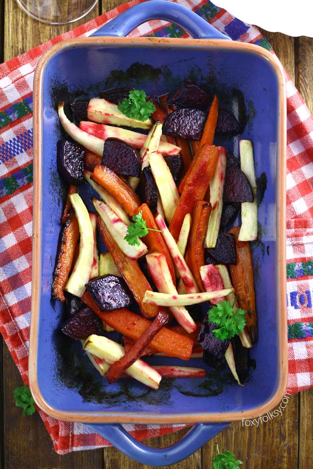 Try this roasted vegetable trio of beets, carrots and parsnips for a perfect side dish or it could also be a meal on its own. Healthy and yummy! | www.foxyfolksy.com