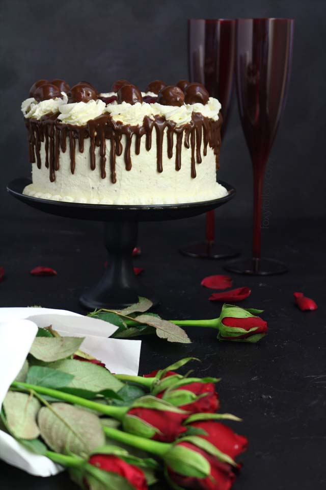 Try the classic German black forest cake. Get recipe here! | www.foxyfolksy.com