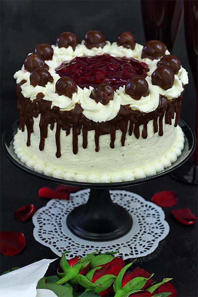 Try the classic German black forest cake. Get recipe here! | www.foxyfolksy.com