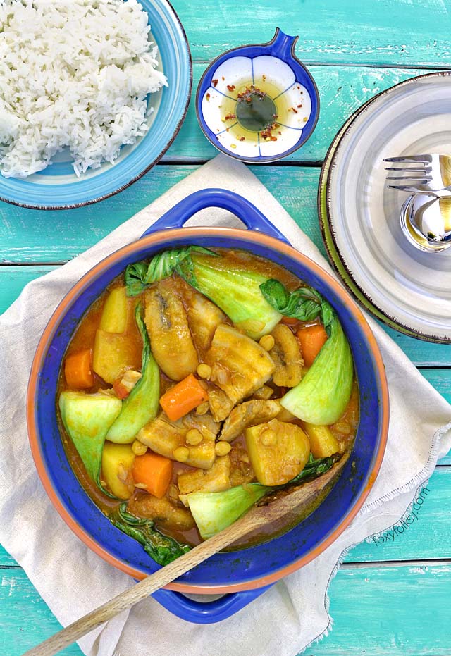 Try this Filipino Pork Pochero recipe using pork belly. A tomato-based stew that has ripe plantain bananas that set it apart from any other! | www.foxyfolksy.com