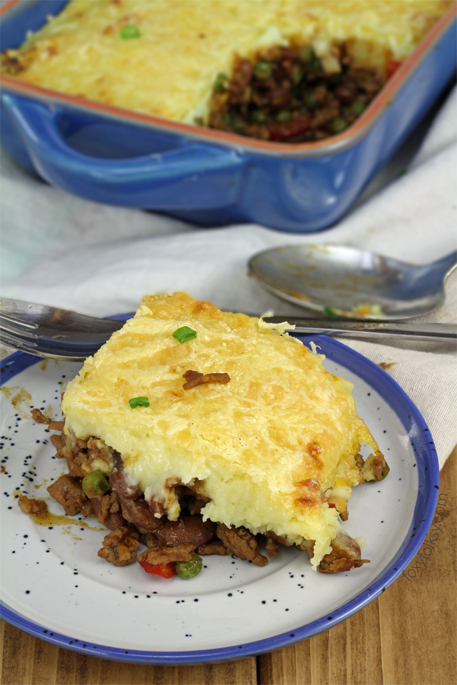 Try this easy chili Shepherd's Pie recipe. A favorite complete all-in-one meal that is done in a jiffy! | www.foxyfolksy.com