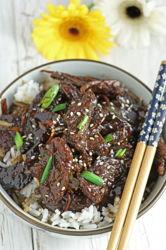 Sweet and savory, super easy Mongolian Beef Recipe. Try it now! | www.foxyfolksy.com