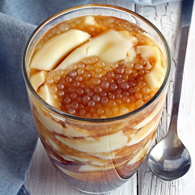 Try this taho recipe and learn how to make taho at home. It is really easy. | www.foxyfolksy.com