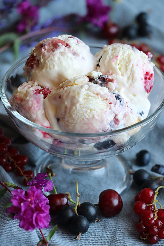 Berry Cheesecake Ice Cream