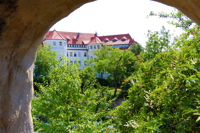 Nördlingen – A quaint walled medieval city unknown to many tourists...