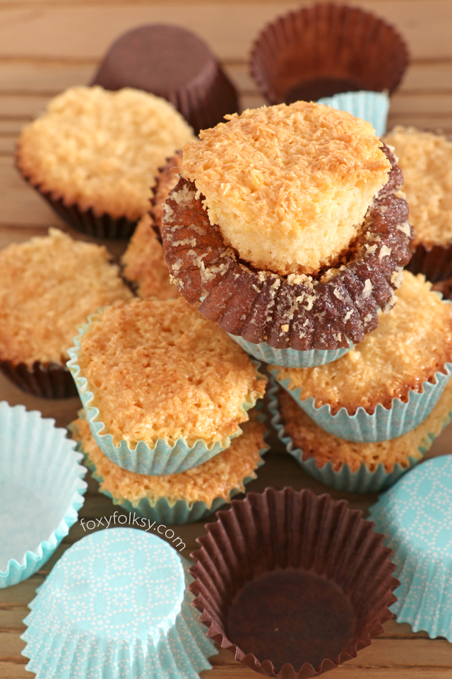 Try this Filipino version of coconut macaroons. Filipino coconut macaroons have a lighter or airy texture and are softer. Easy to make with simple ingredients. | www.foxyfolksy.com