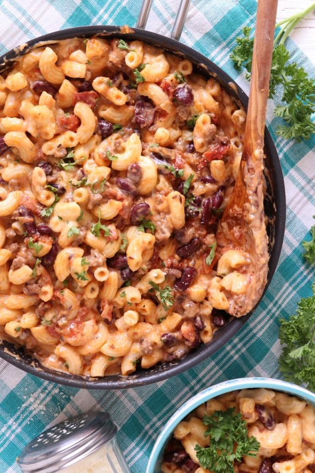 chili mac in cheese in a pan