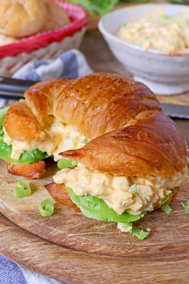 Easy Egg Salad Sandwich Recipe - Foxy Folksy