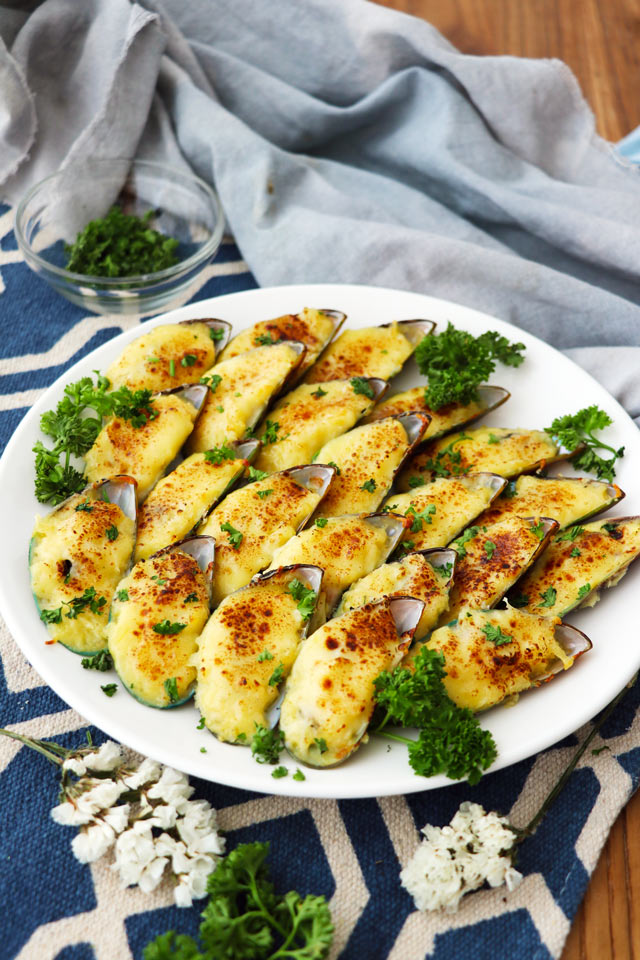 Baked Mussels (Baked Tahong)