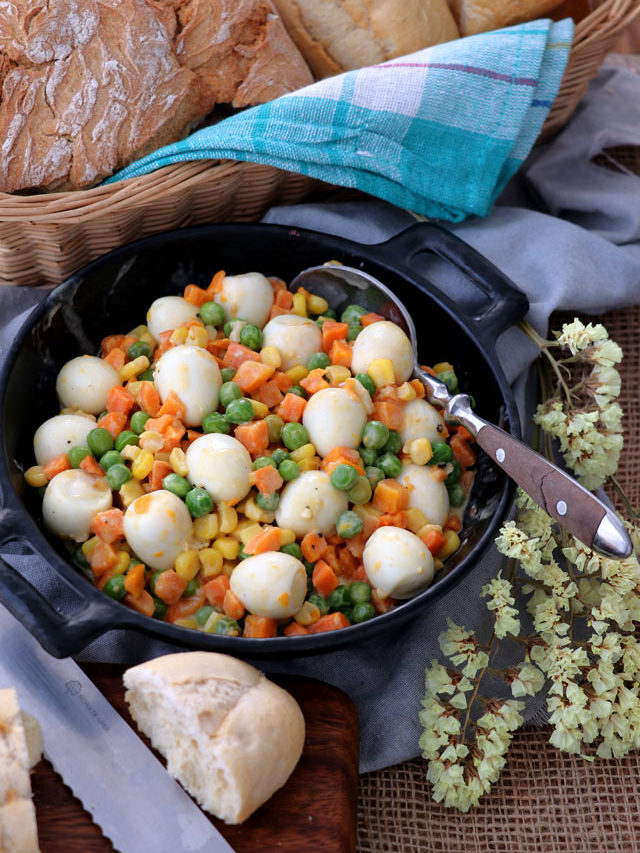 Mixed Vegetables with Quail Eggs