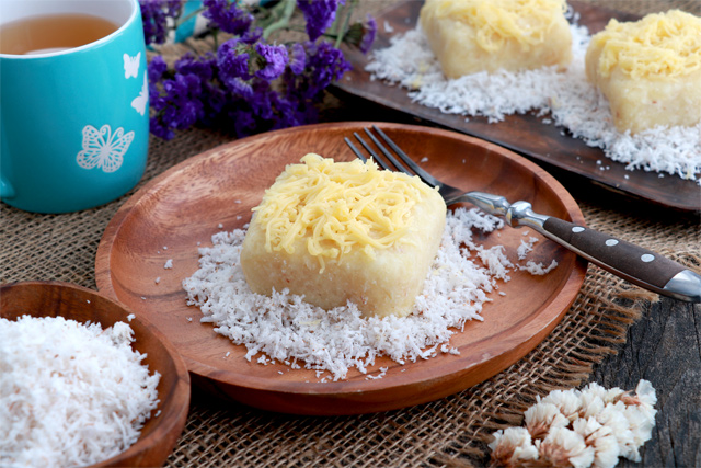 Nilupak na Cassava with grated coconut and cheese