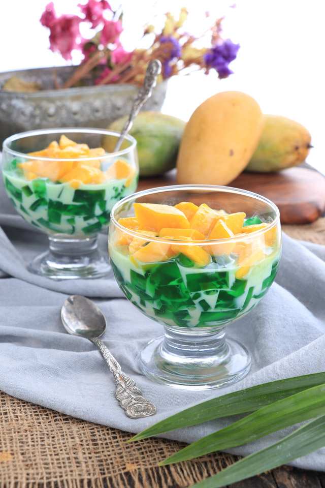 Mango-Pandan Salad