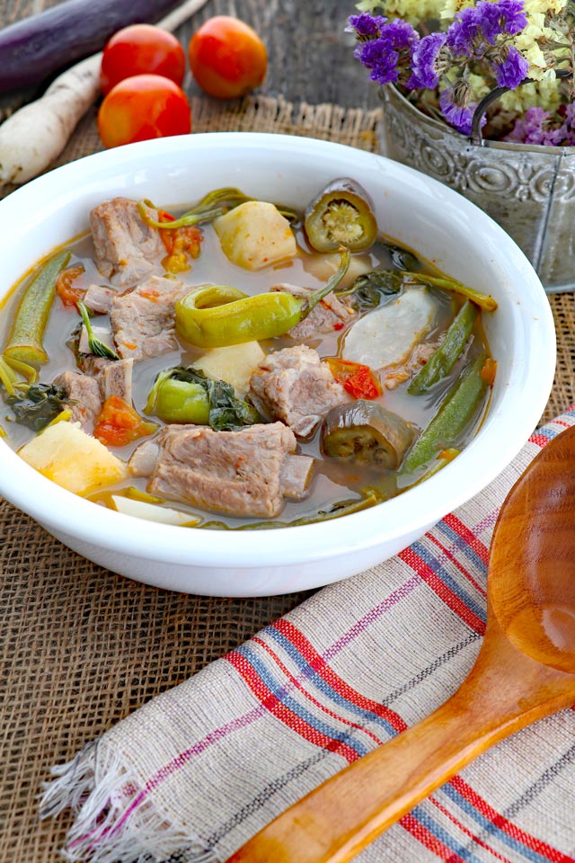 Sinigang na Baboy (Pork Sinigang )