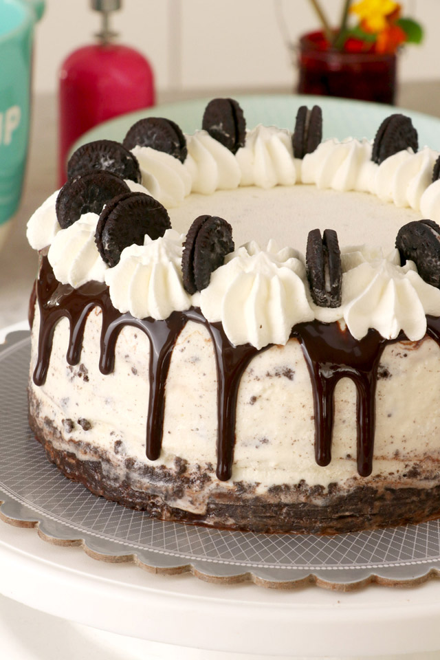 Cookies and Cream Ice Cream Cake
