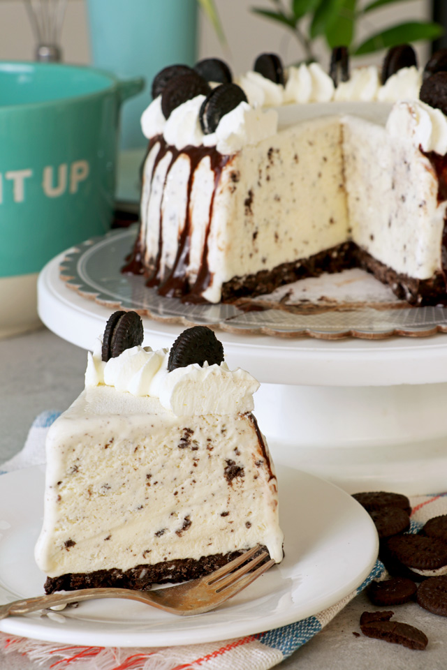 Cookies and Cream Ice Cream Cake