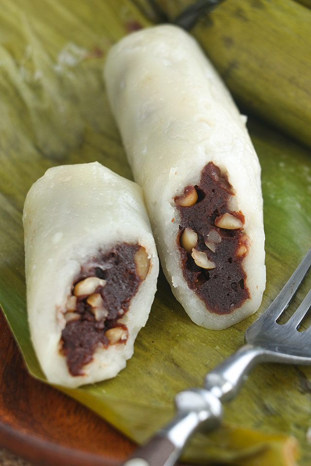 Sticky rice cake variant with chocolate.