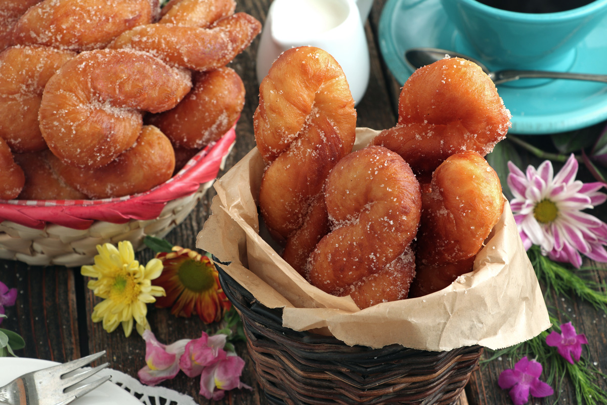 Crispy fried Twisted donuts 