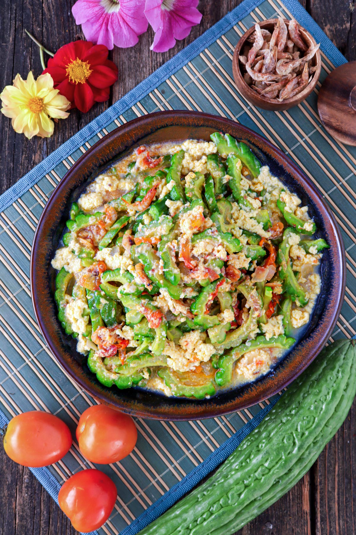 Sauteed bitter melon with tomatoes and eggs.