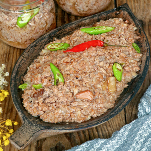 Sinantolan on a serving plate and jars.